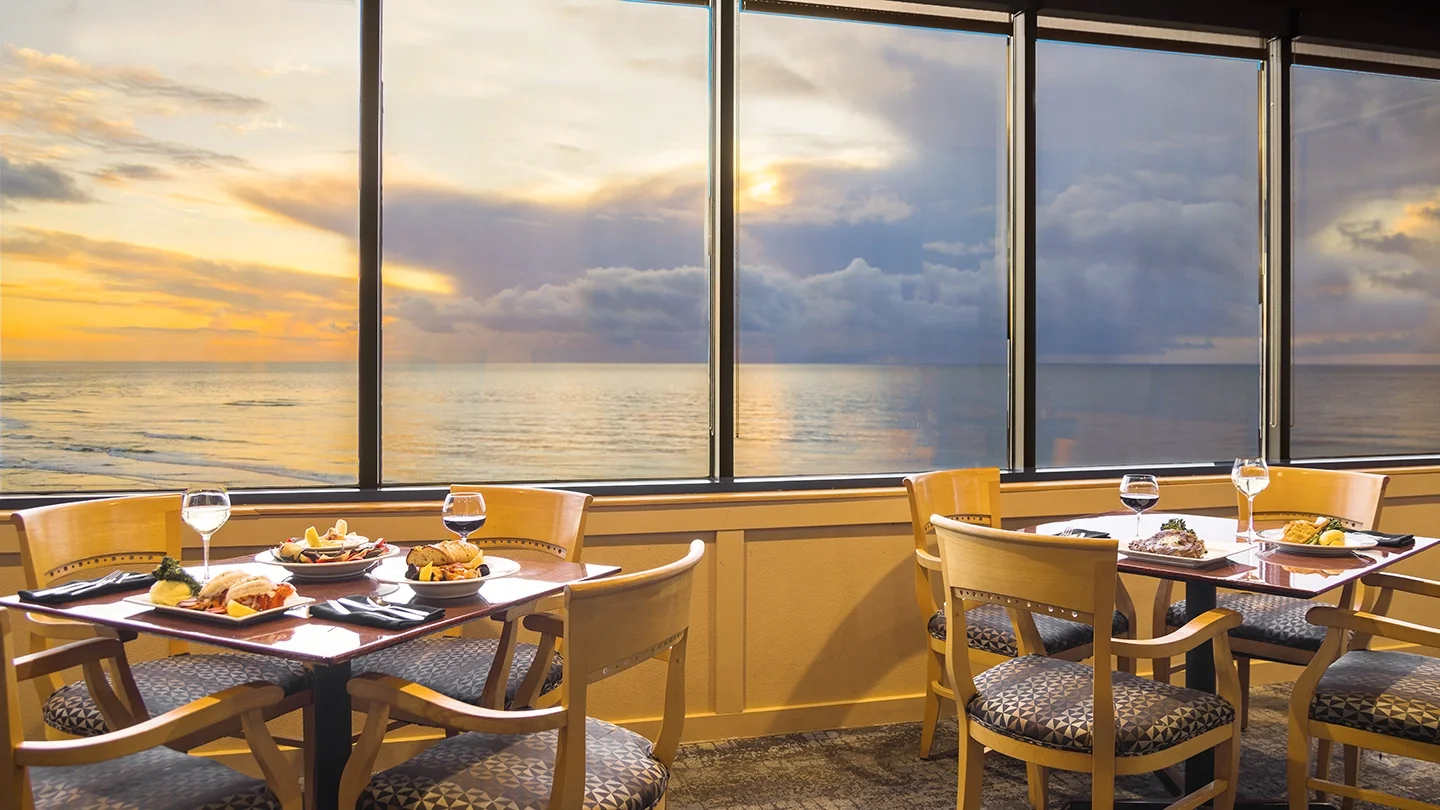 Inn at Spanish Head fathoms restaurant ocean view
