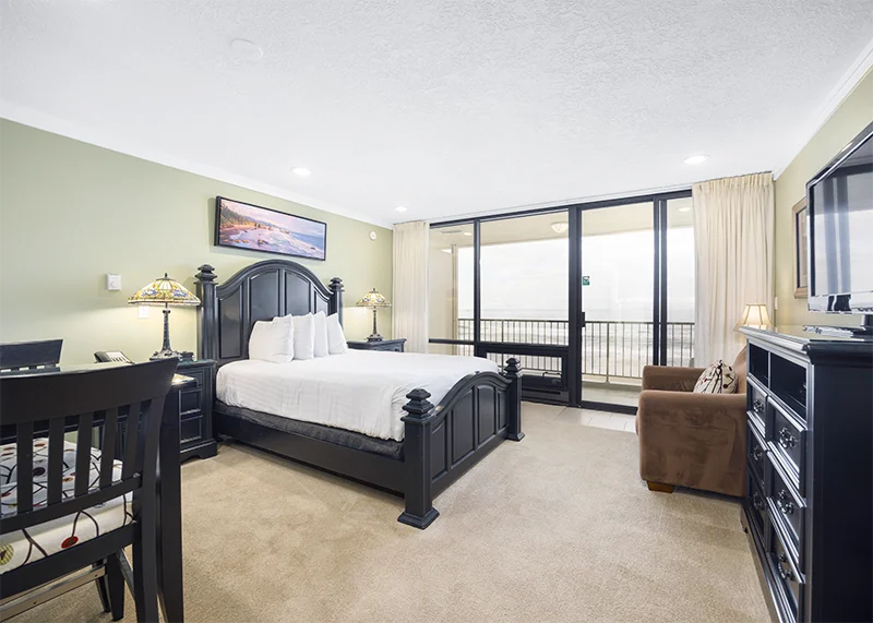Inn at Spanish Head oceanfront studio queen